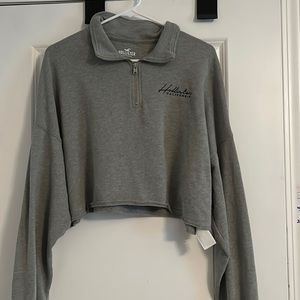 cropped gray hollister quarter zip